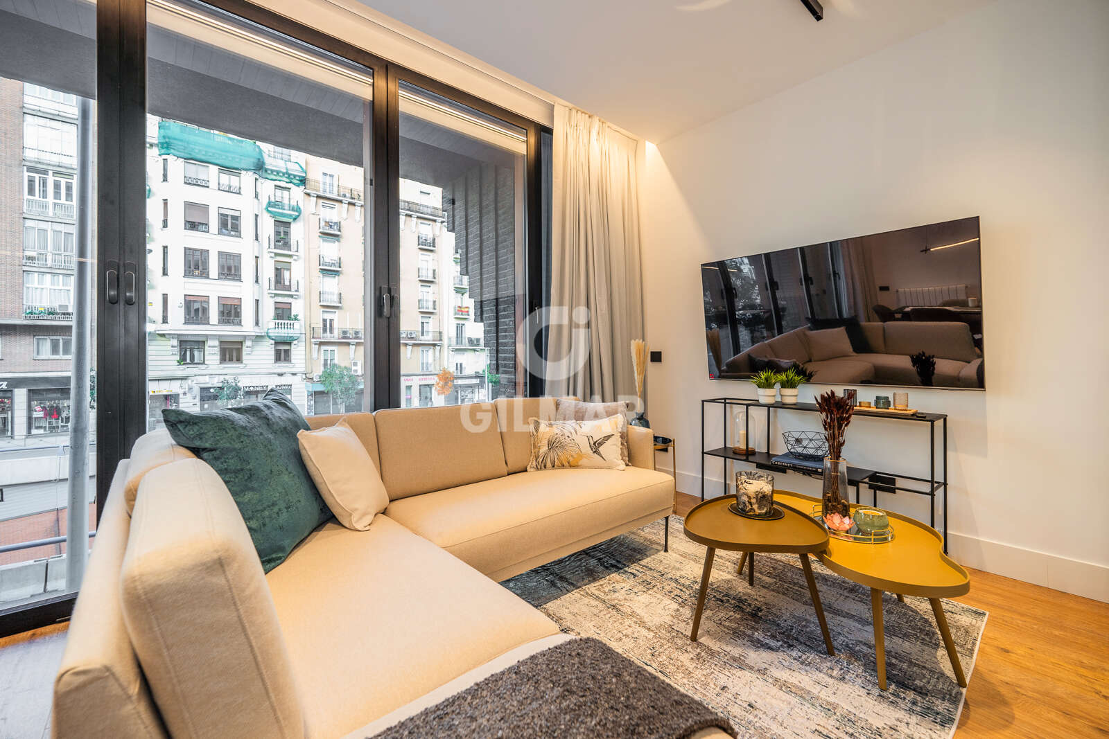 Property slider Gilmar