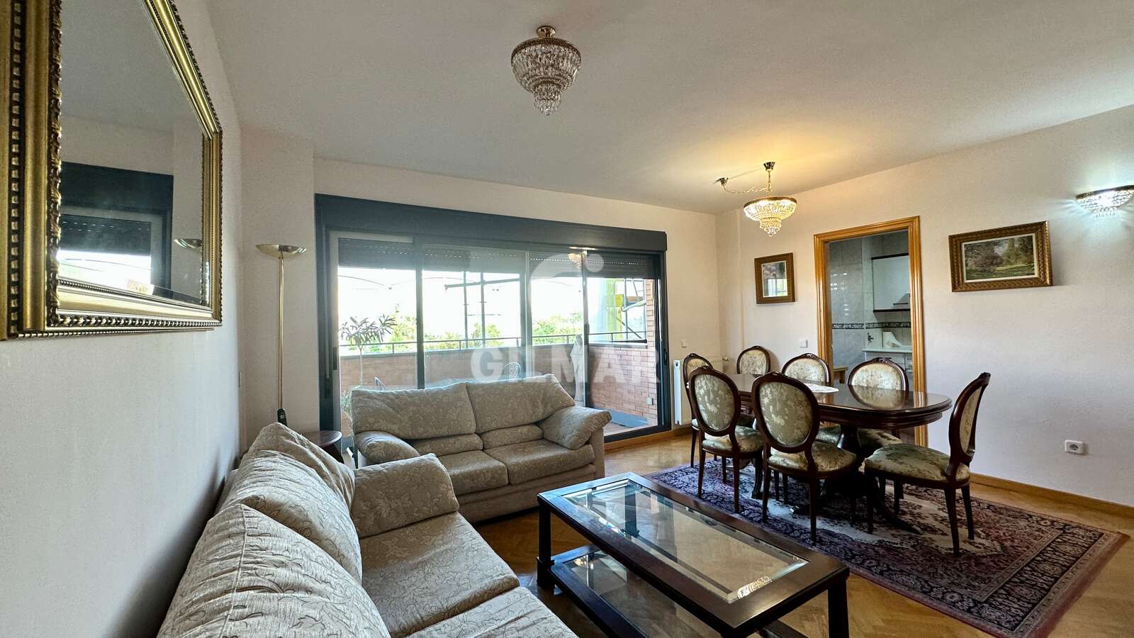 Property slider Gilmar