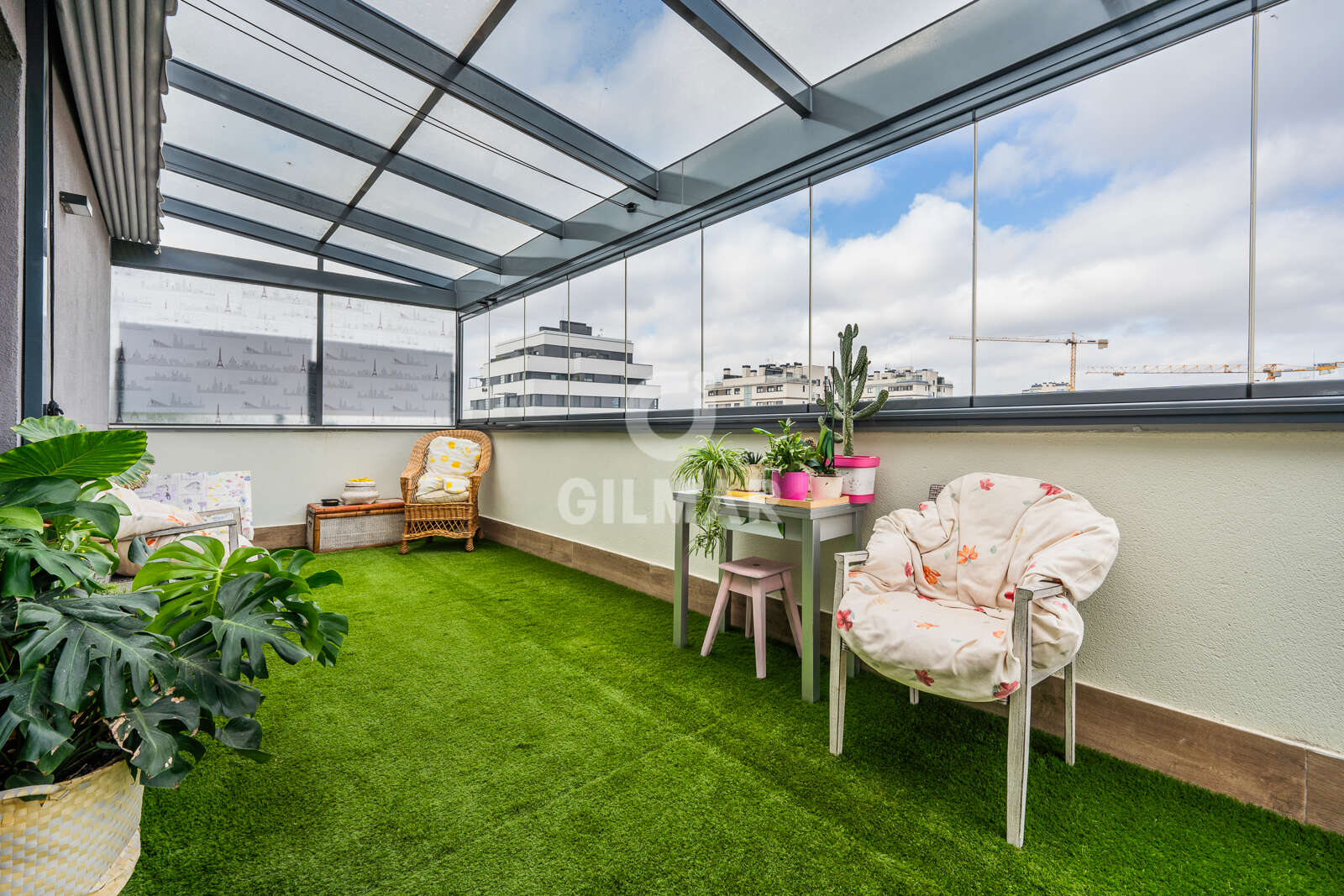Property slider Gilmar