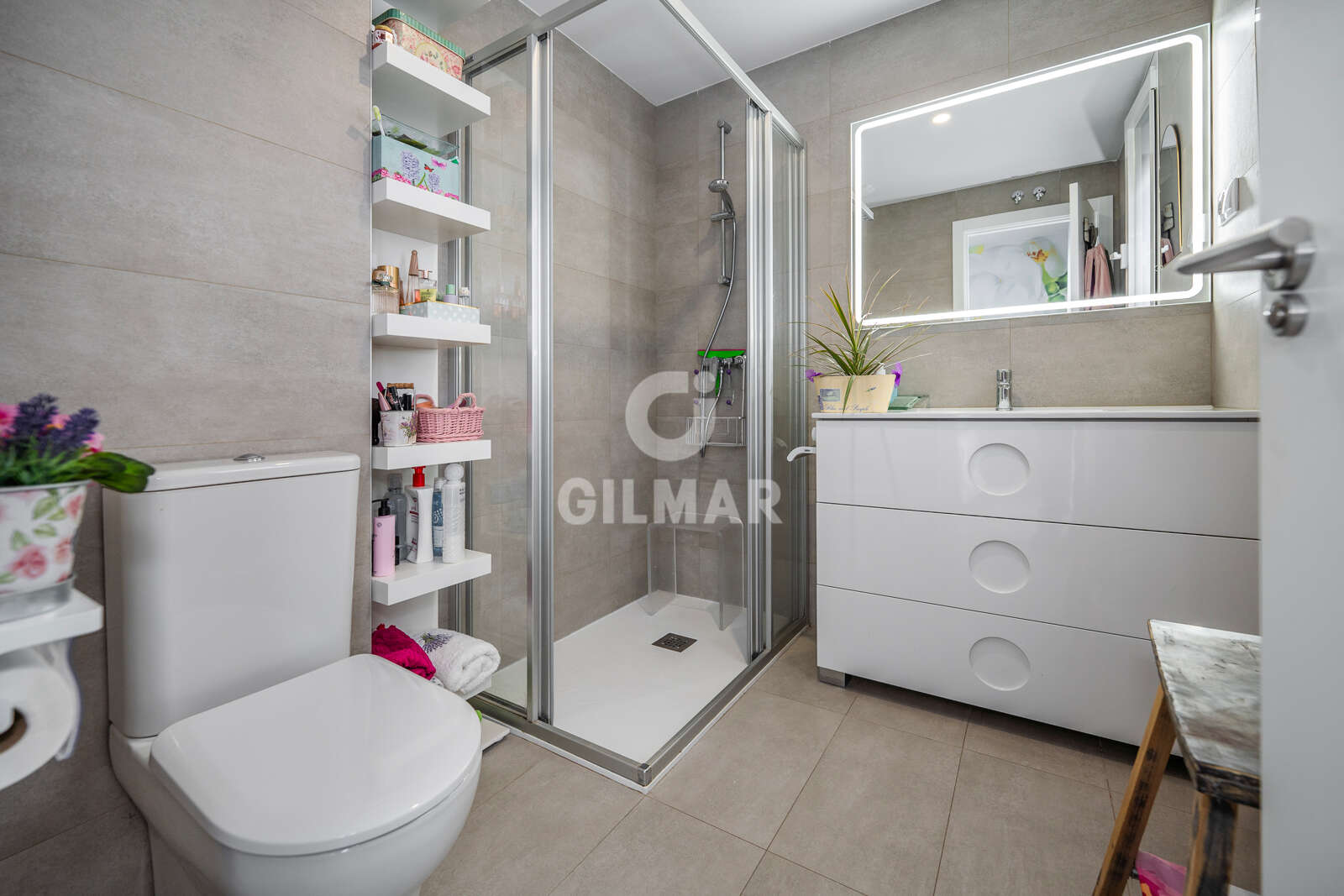 Property slider Gilmar