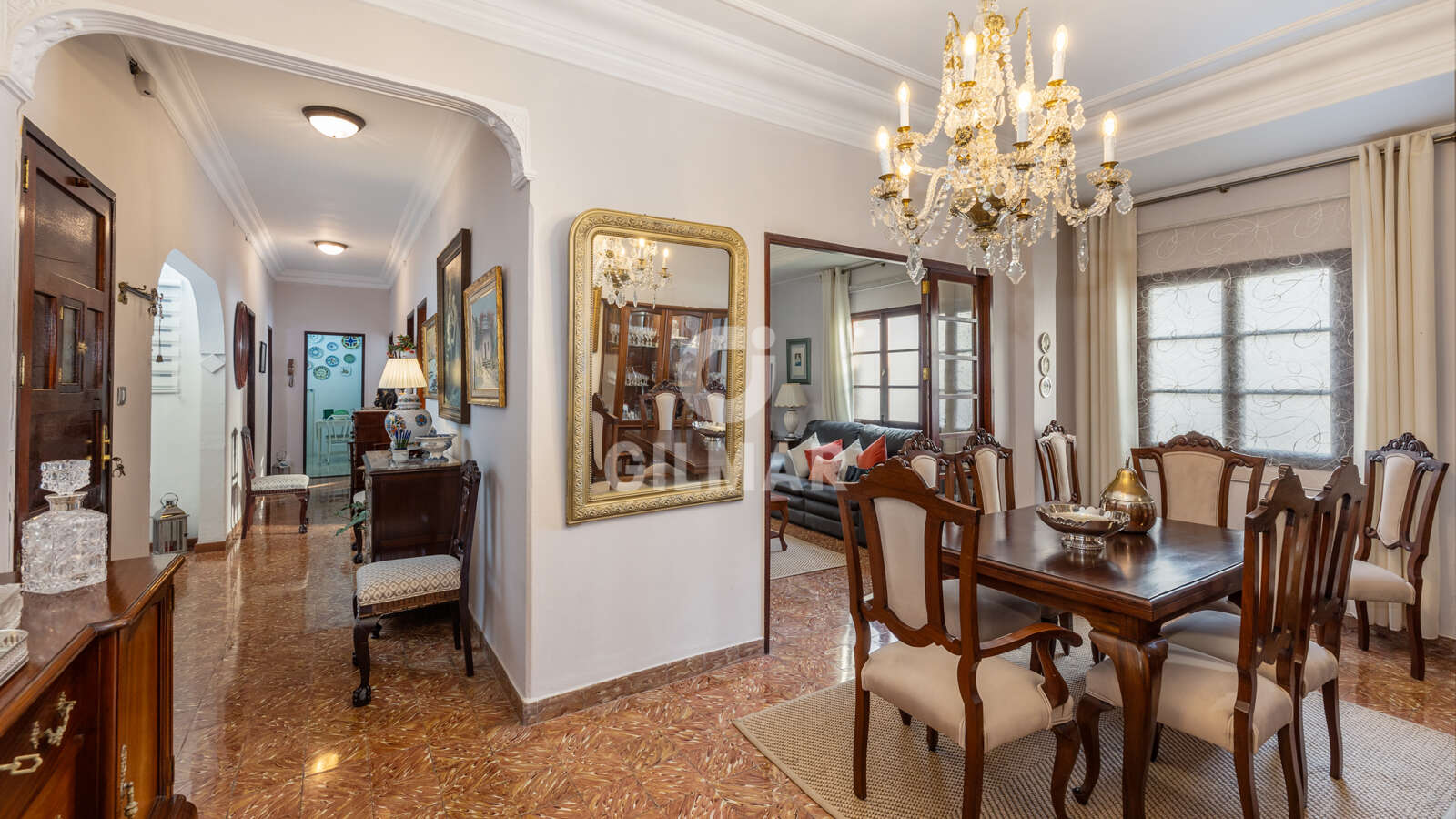Property slider Gilmar