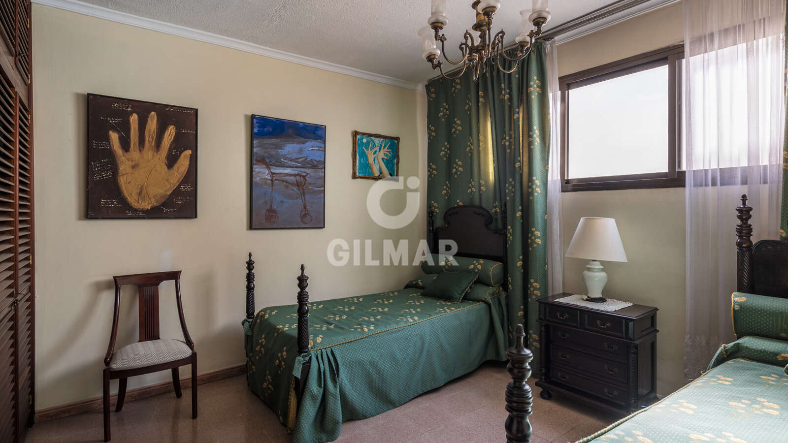 Property slider Gilmar