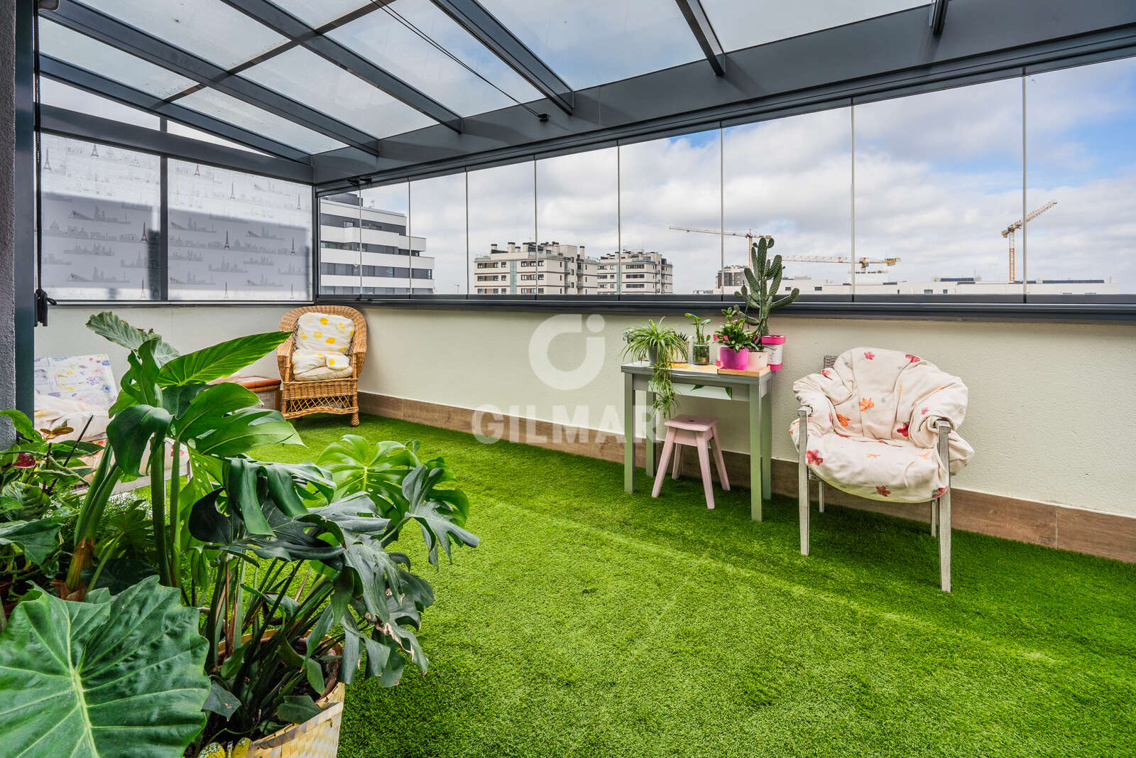 Property slider Gilmar