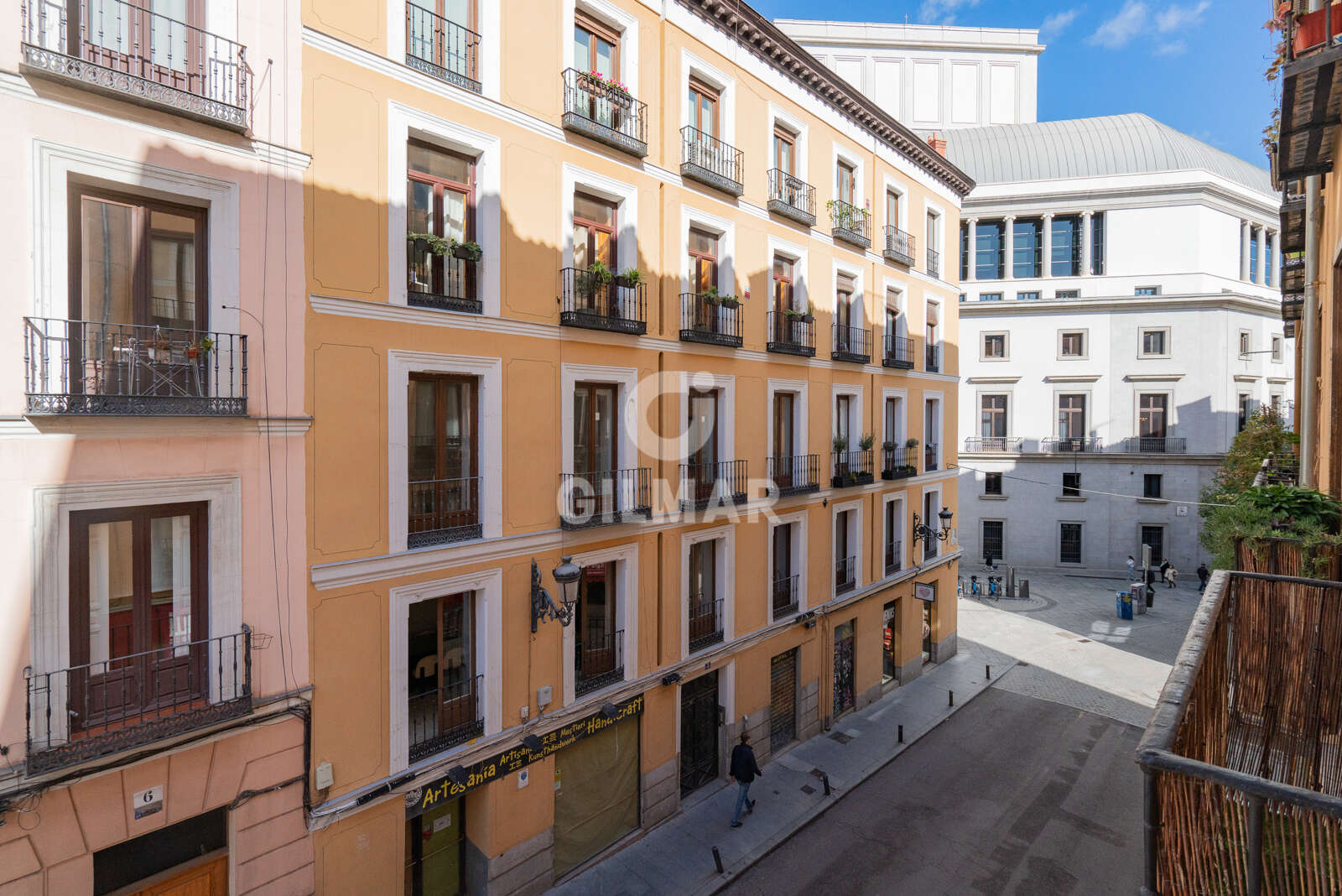 Property slider Gilmar