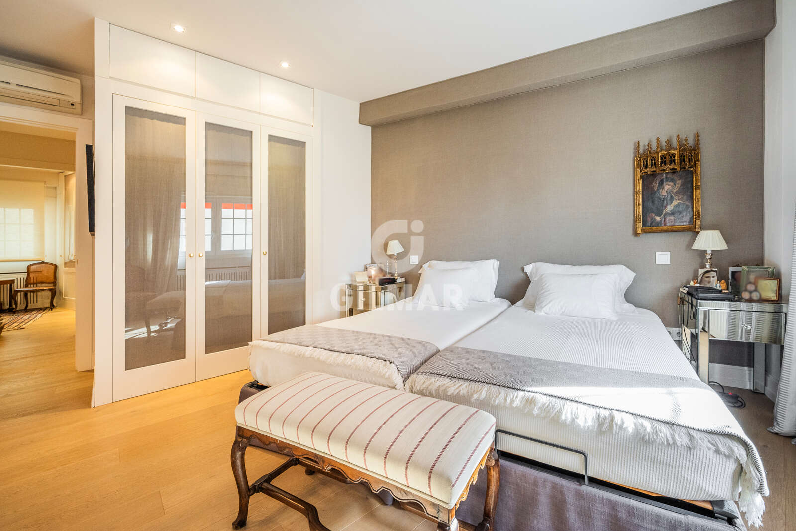 Property slider Gilmar