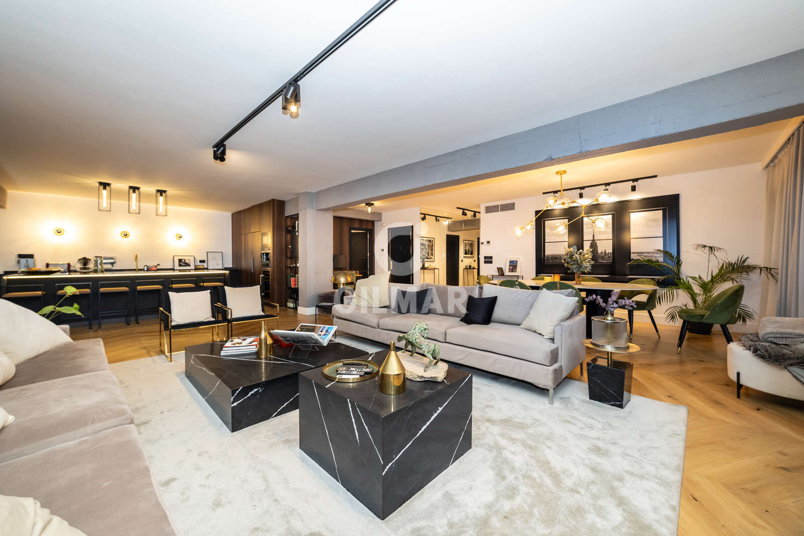 Property slider Gilmar