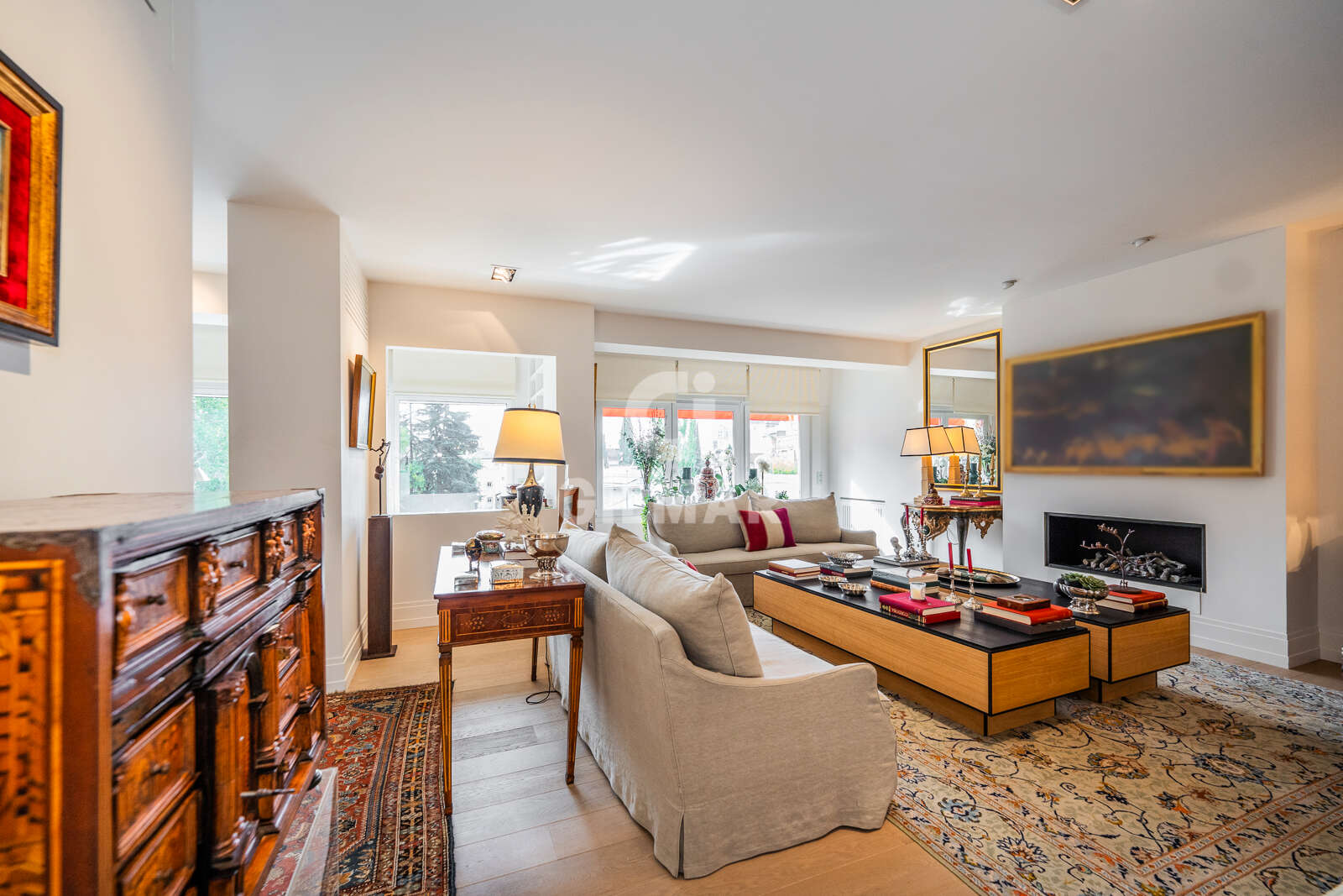 Property slider Gilmar