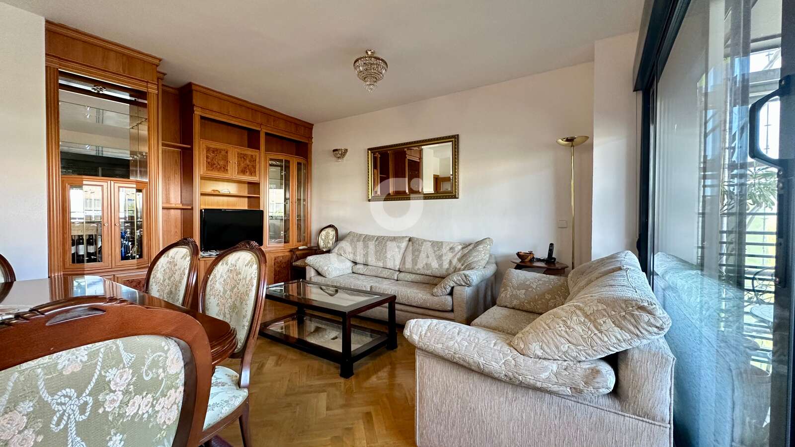 Property slider Gilmar