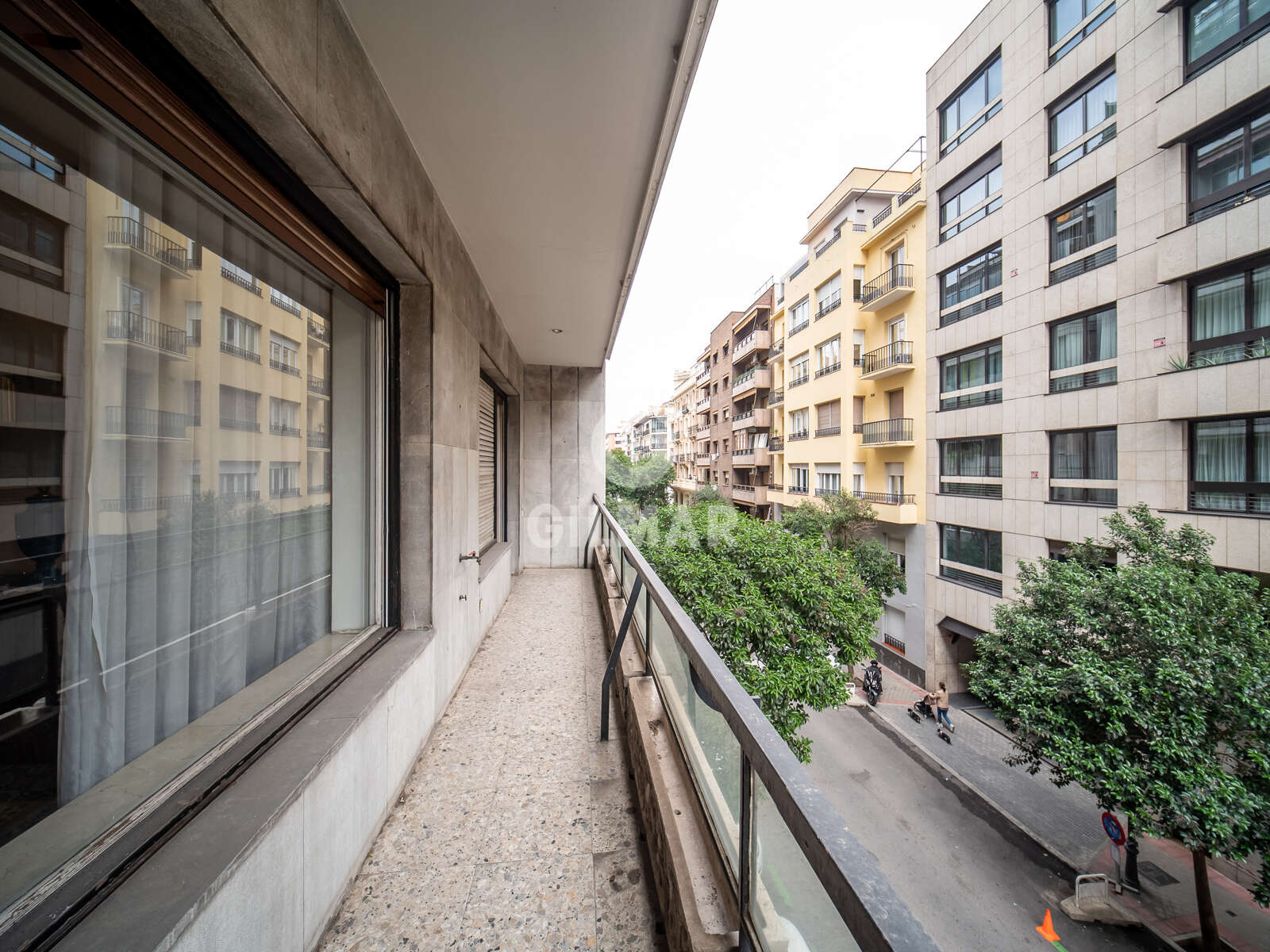 Property slider Gilmar