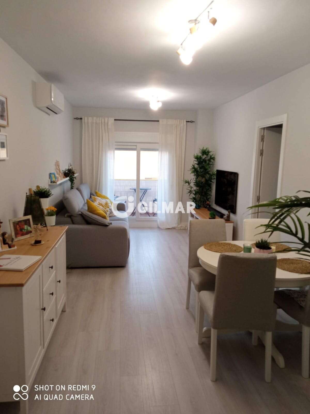 Property slider Gilmar
