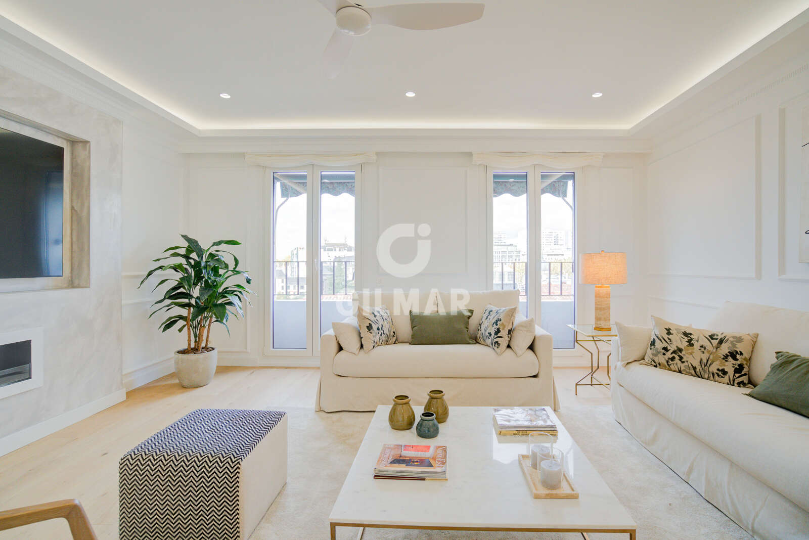 Property slider Gilmar