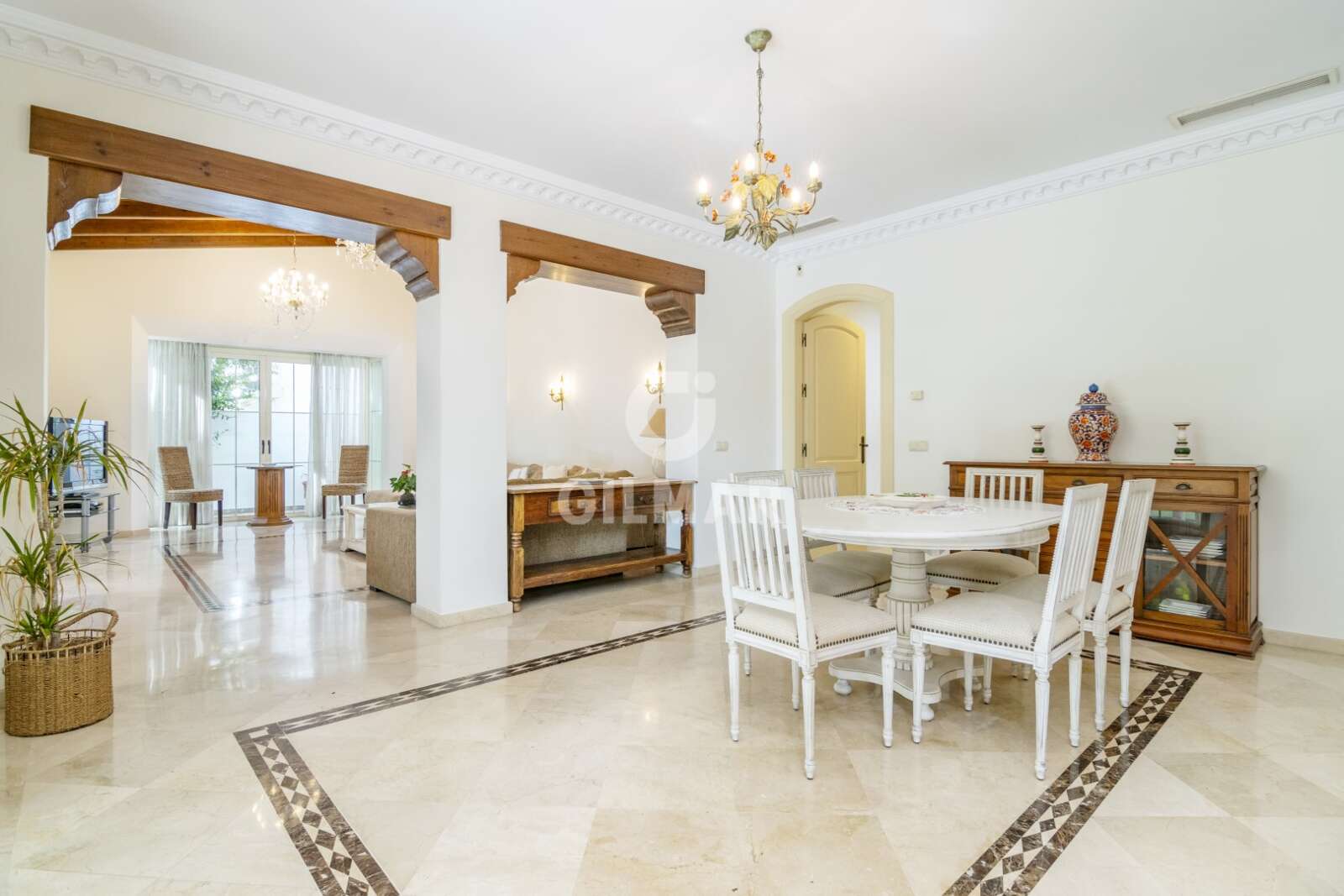 Property slider Gilmar