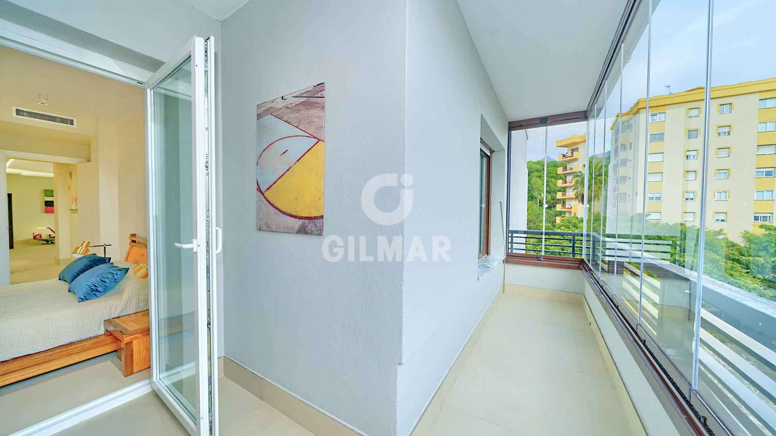 Property slider Gilmar