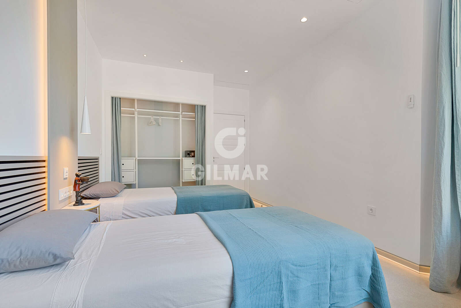 Property slider Gilmar