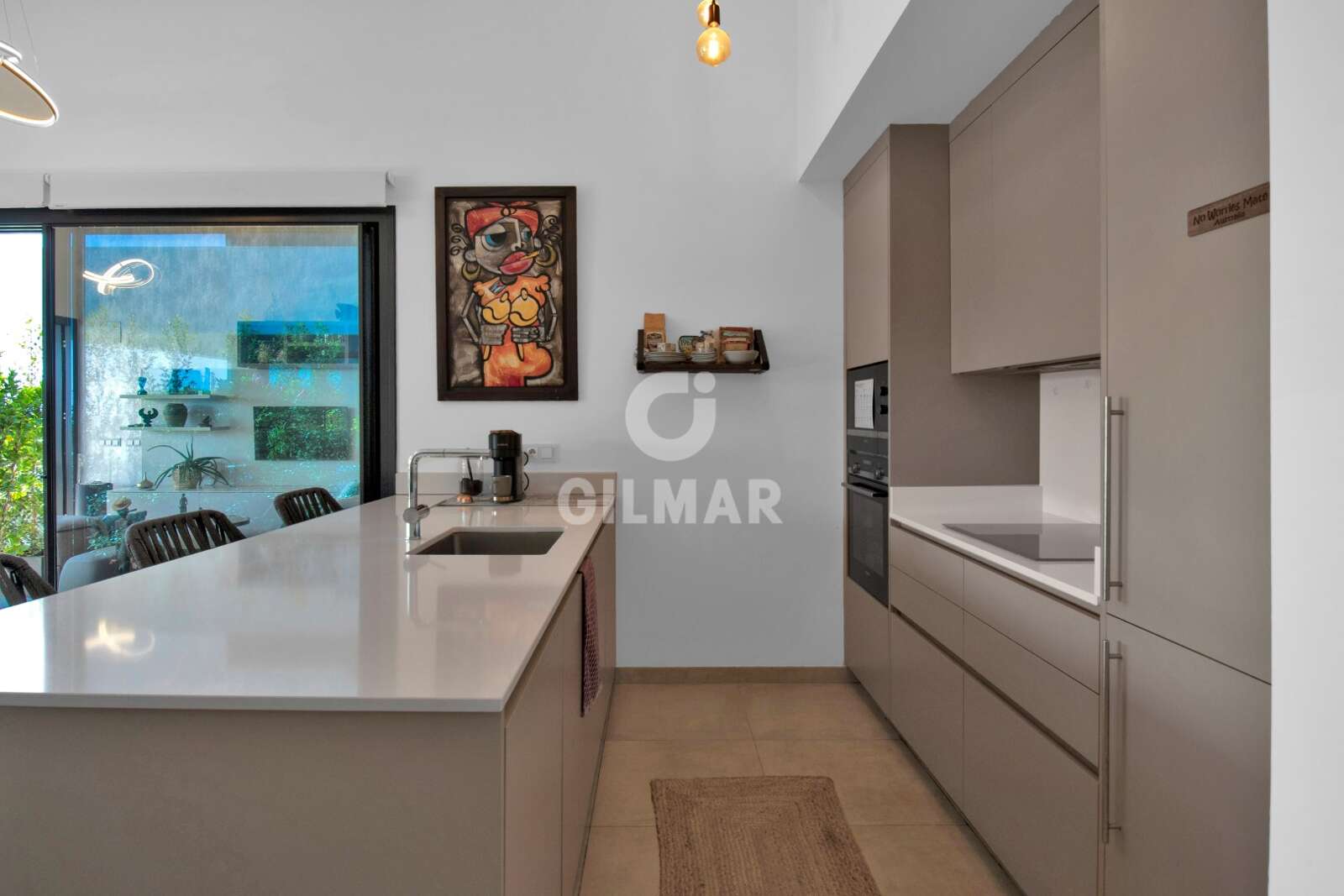 Property slider Gilmar