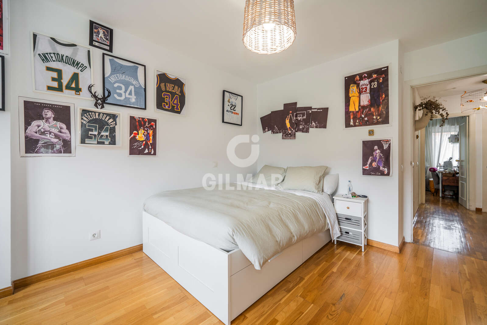 Property slider Gilmar