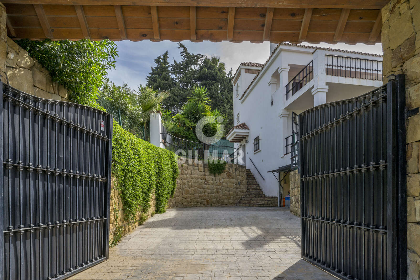 Property slider Gilmar