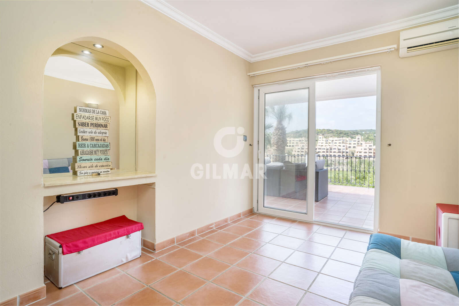 Property slider Gilmar