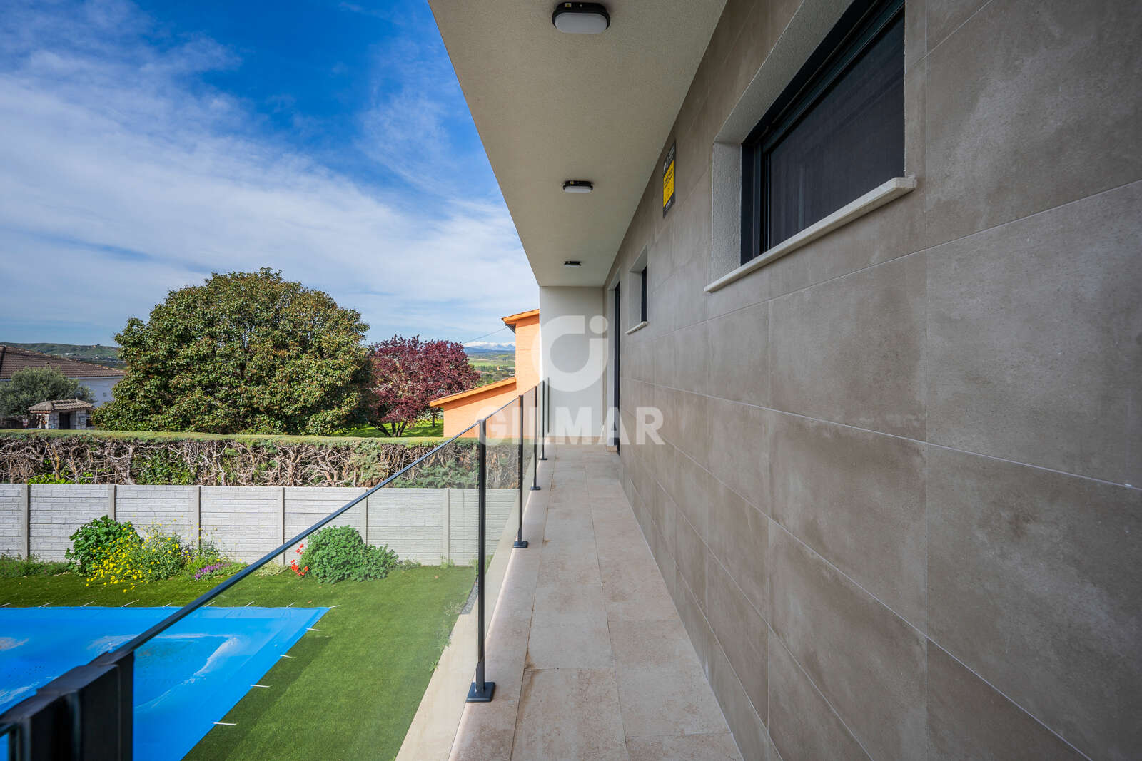 Property slider Gilmar