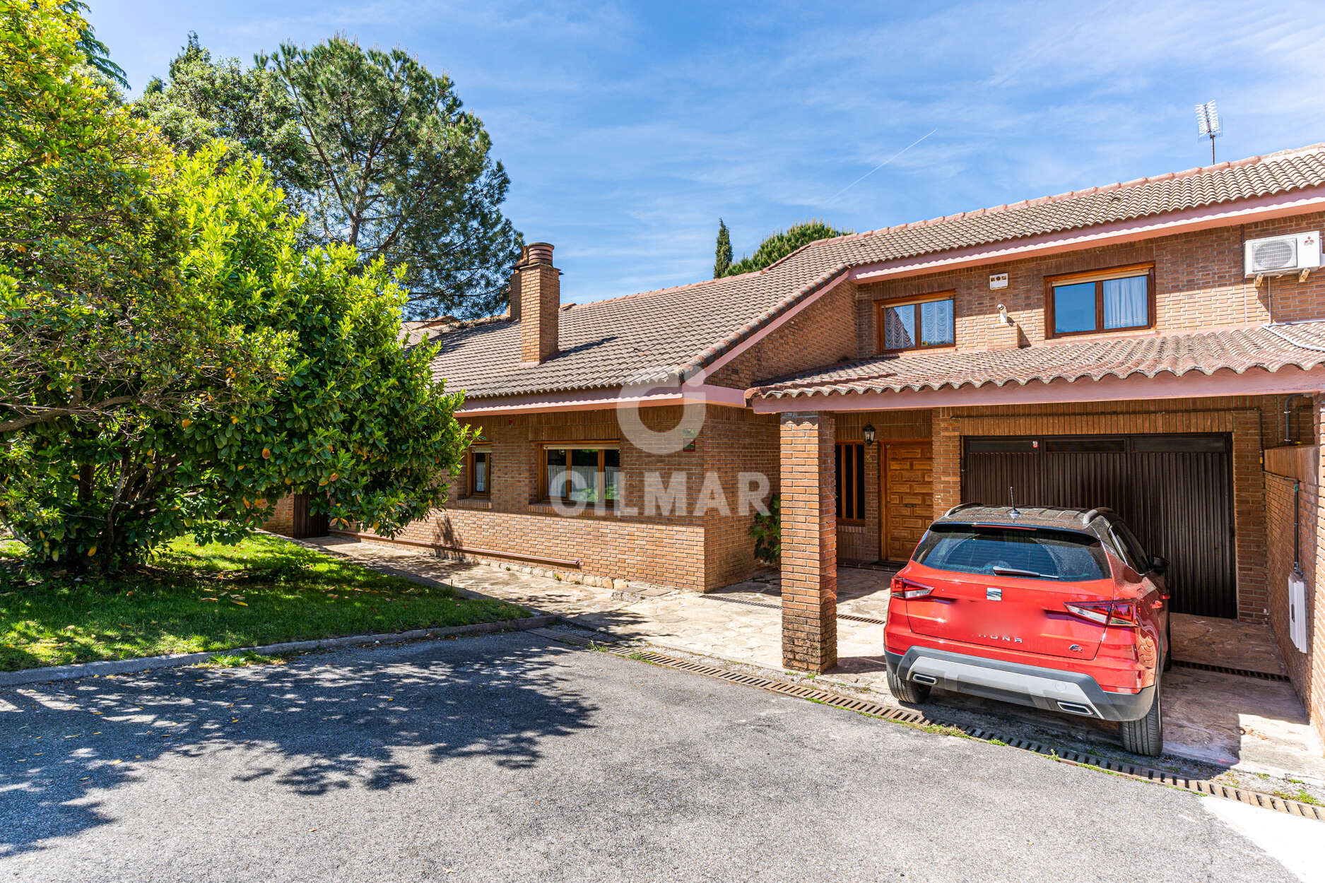 Photo of Terraced house