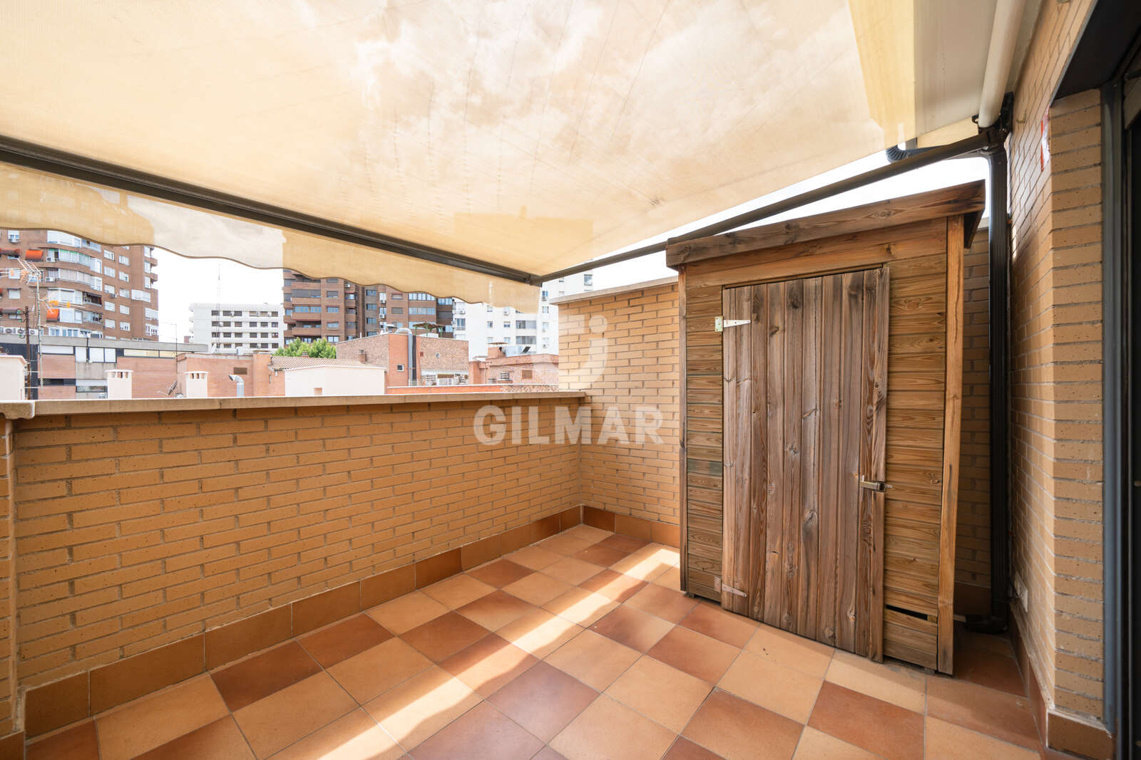 Property slider Gilmar