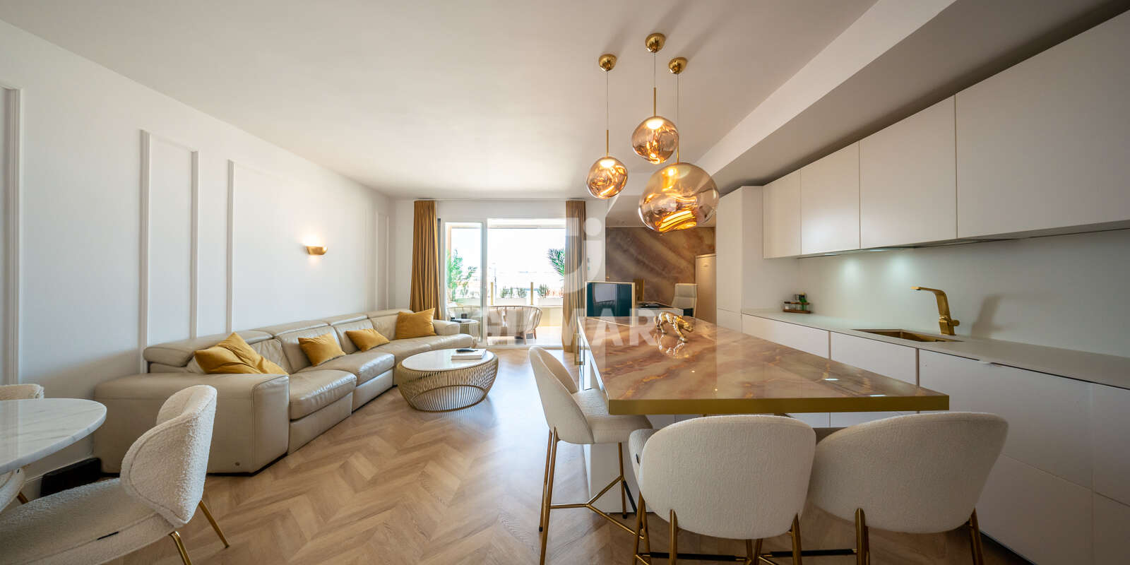 Property slider Gilmar