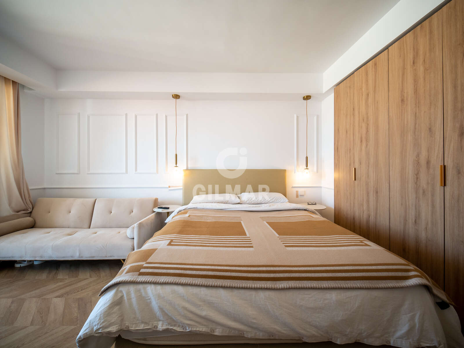 Property slider Gilmar
