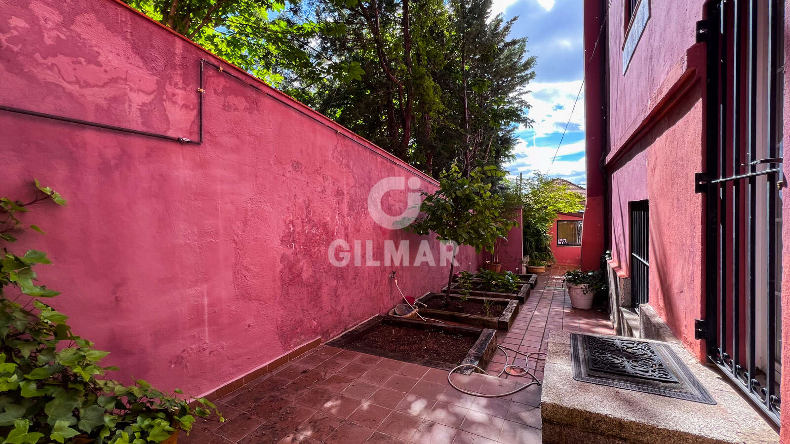 Property slider Gilmar