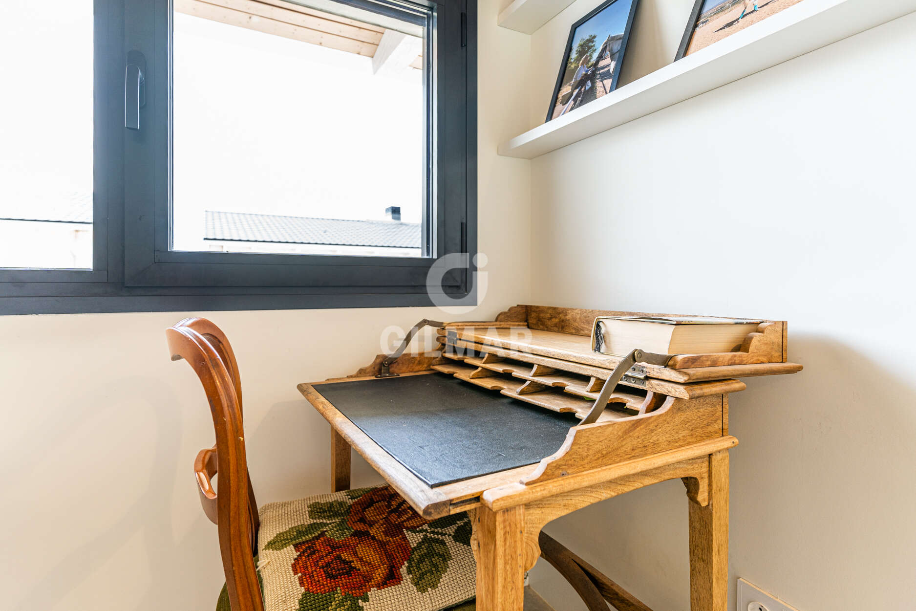 Photo of Terraced house