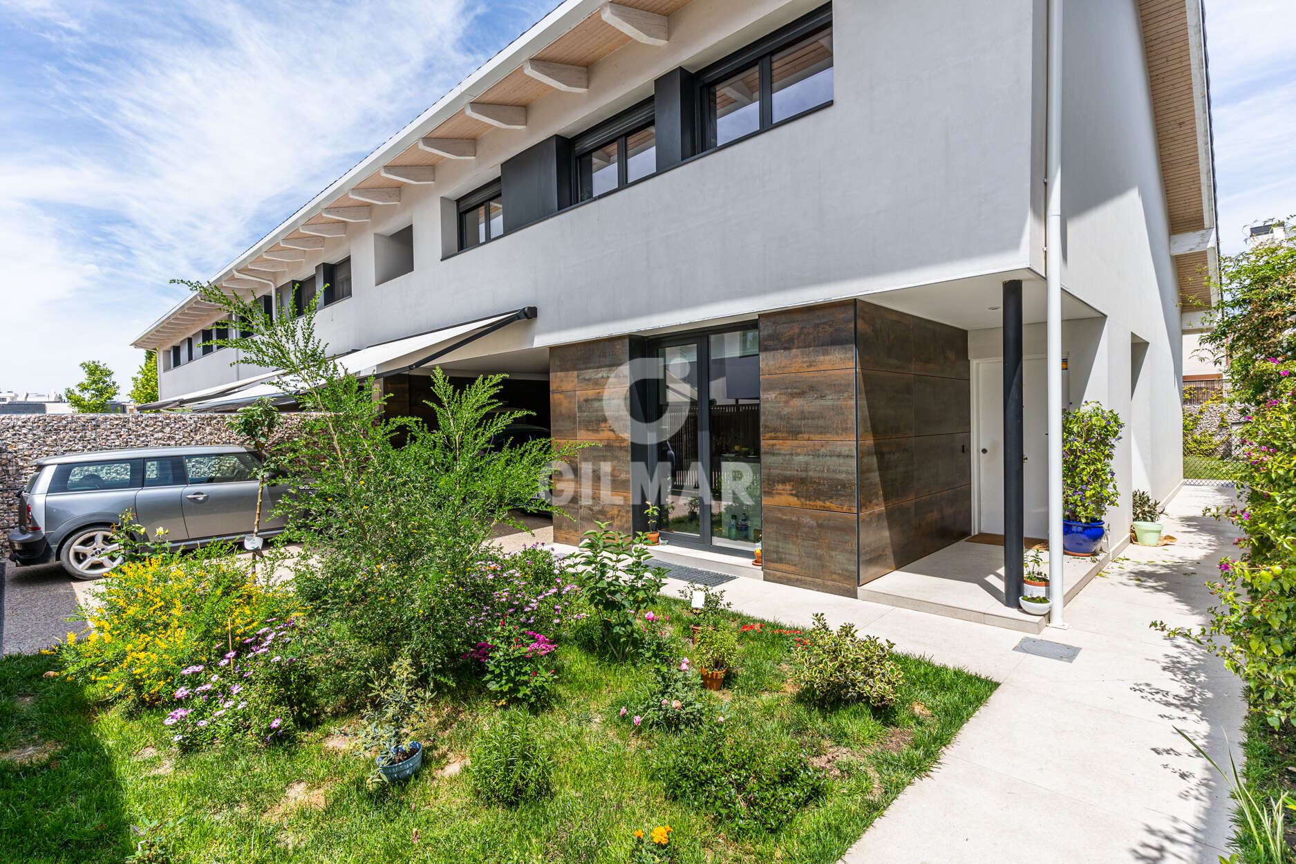 Photo of Terraced house