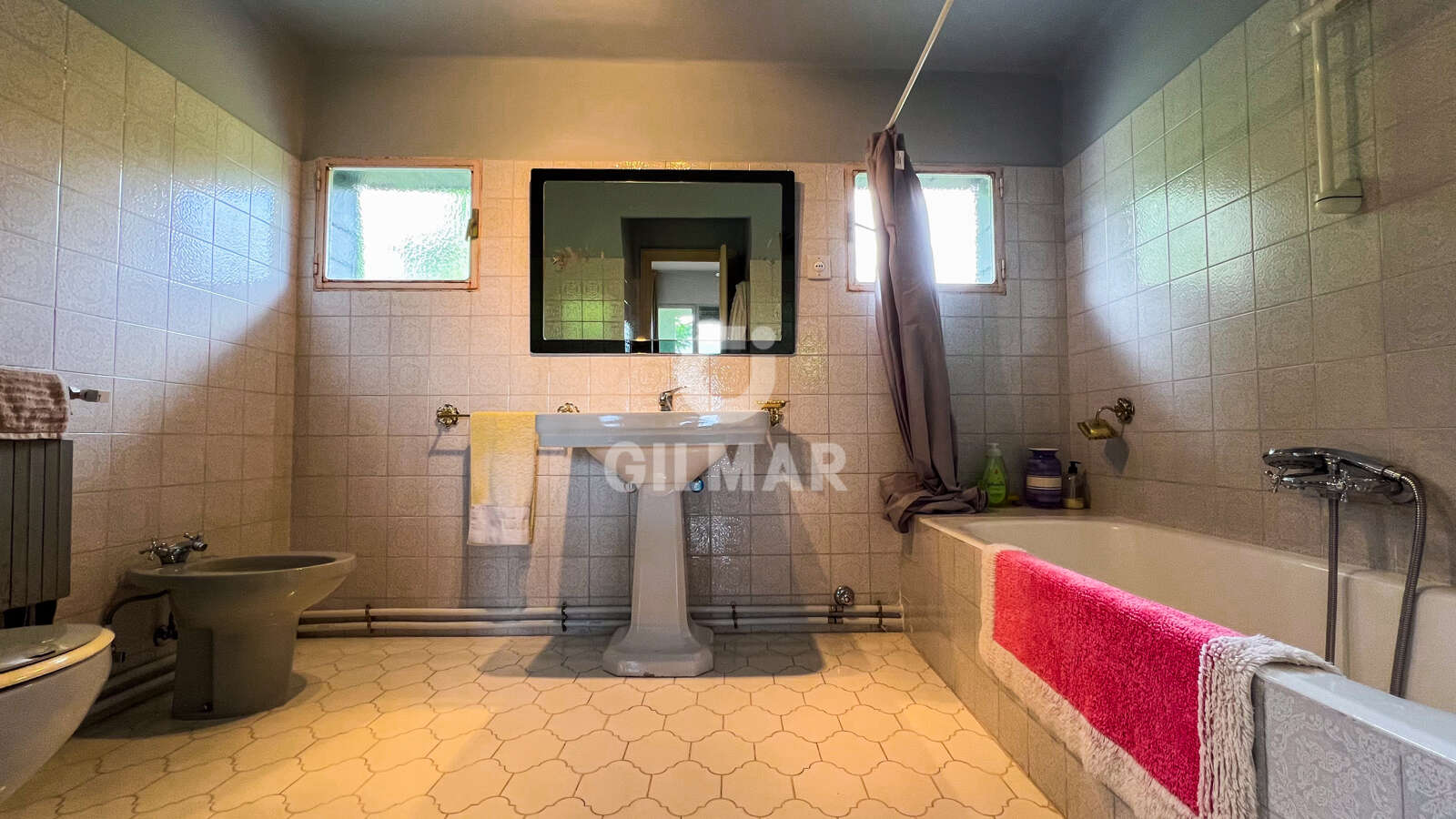 Property slider Gilmar