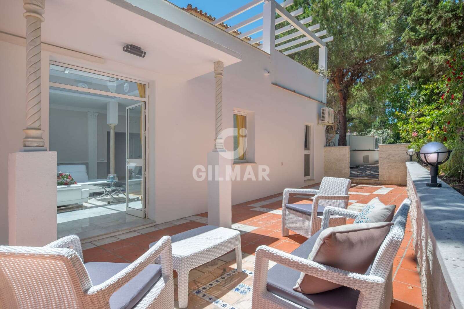 Property slider Gilmar