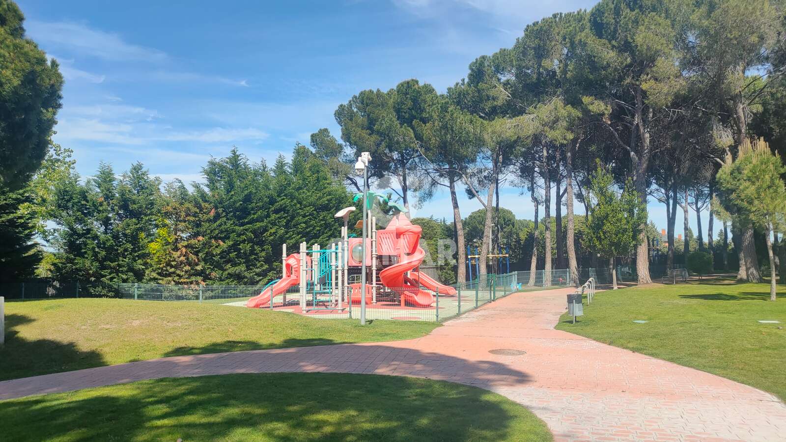 Property slider Gilmar