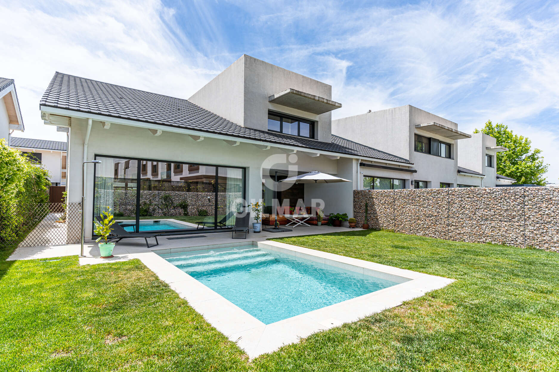 Photo of Terraced house