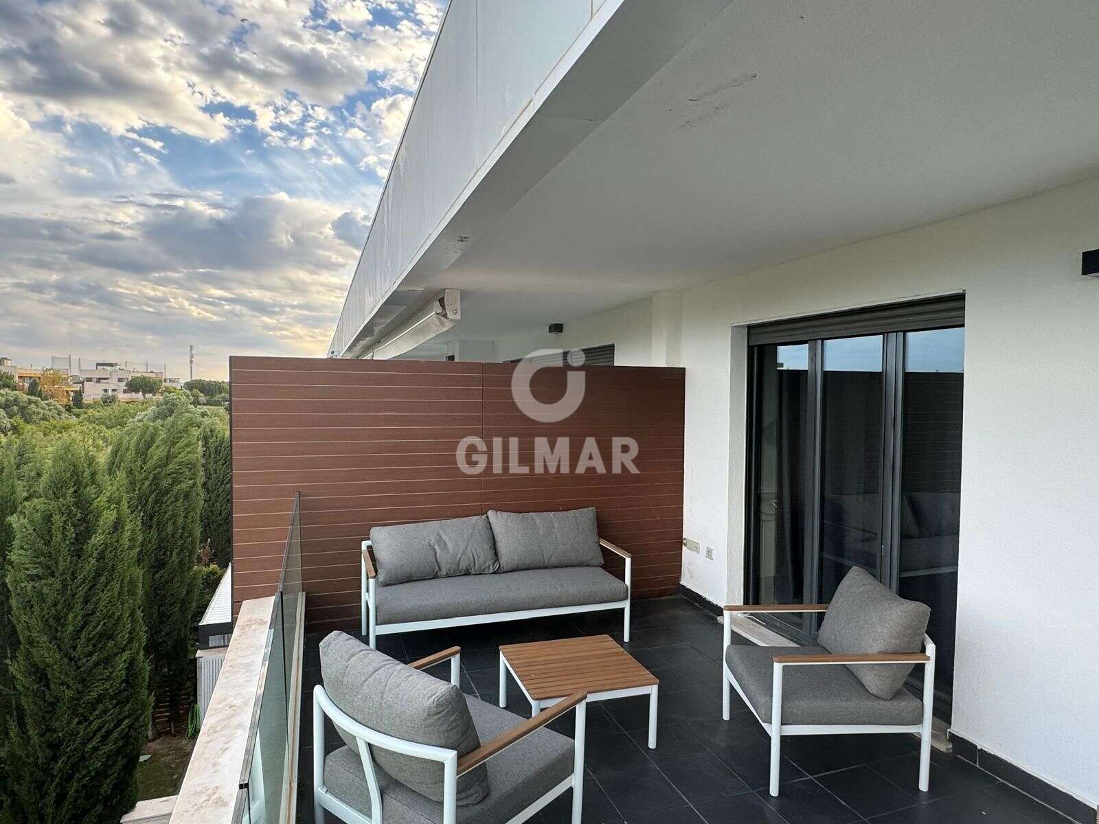 Property slider Gilmar