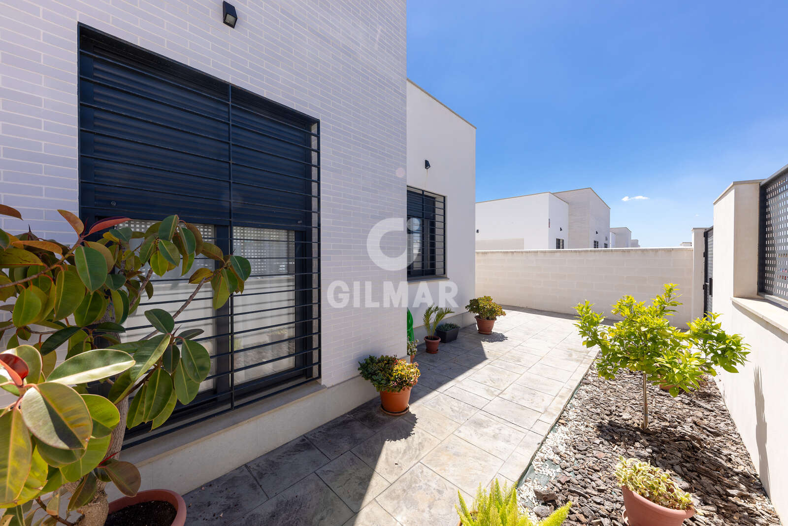 Property slider Gilmar