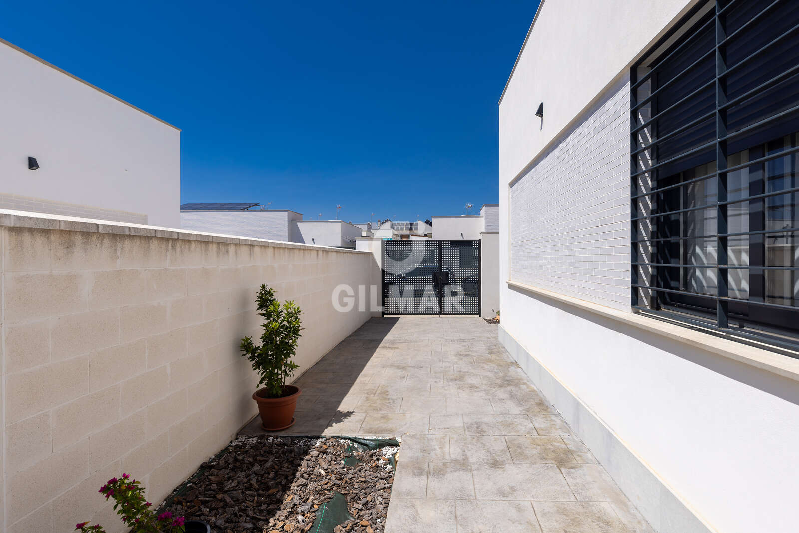 Property slider Gilmar