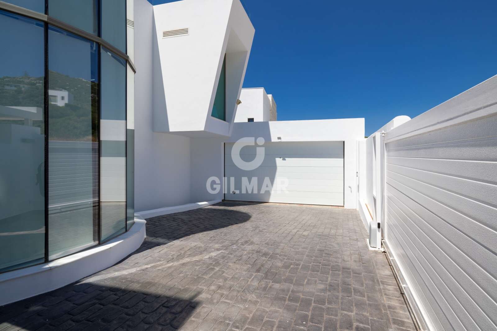 Property slider Gilmar