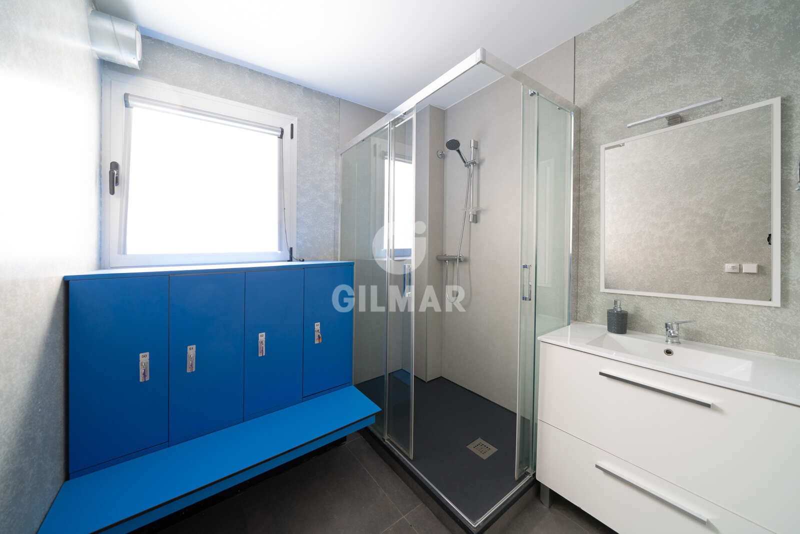 Property slider Gilmar