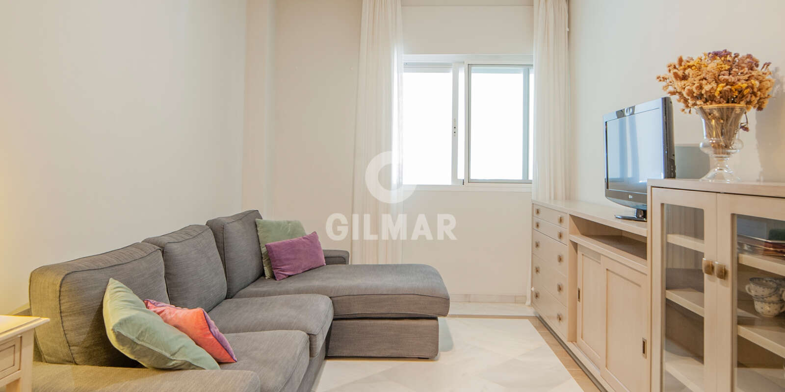 Property slider Gilmar