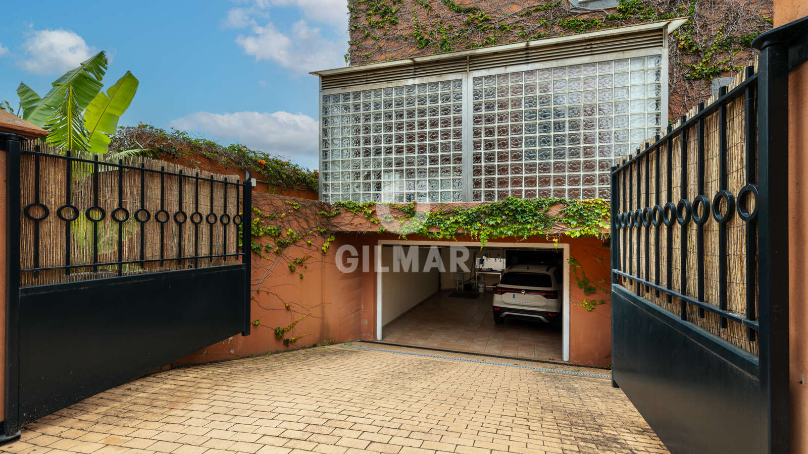 Property slider Gilmar