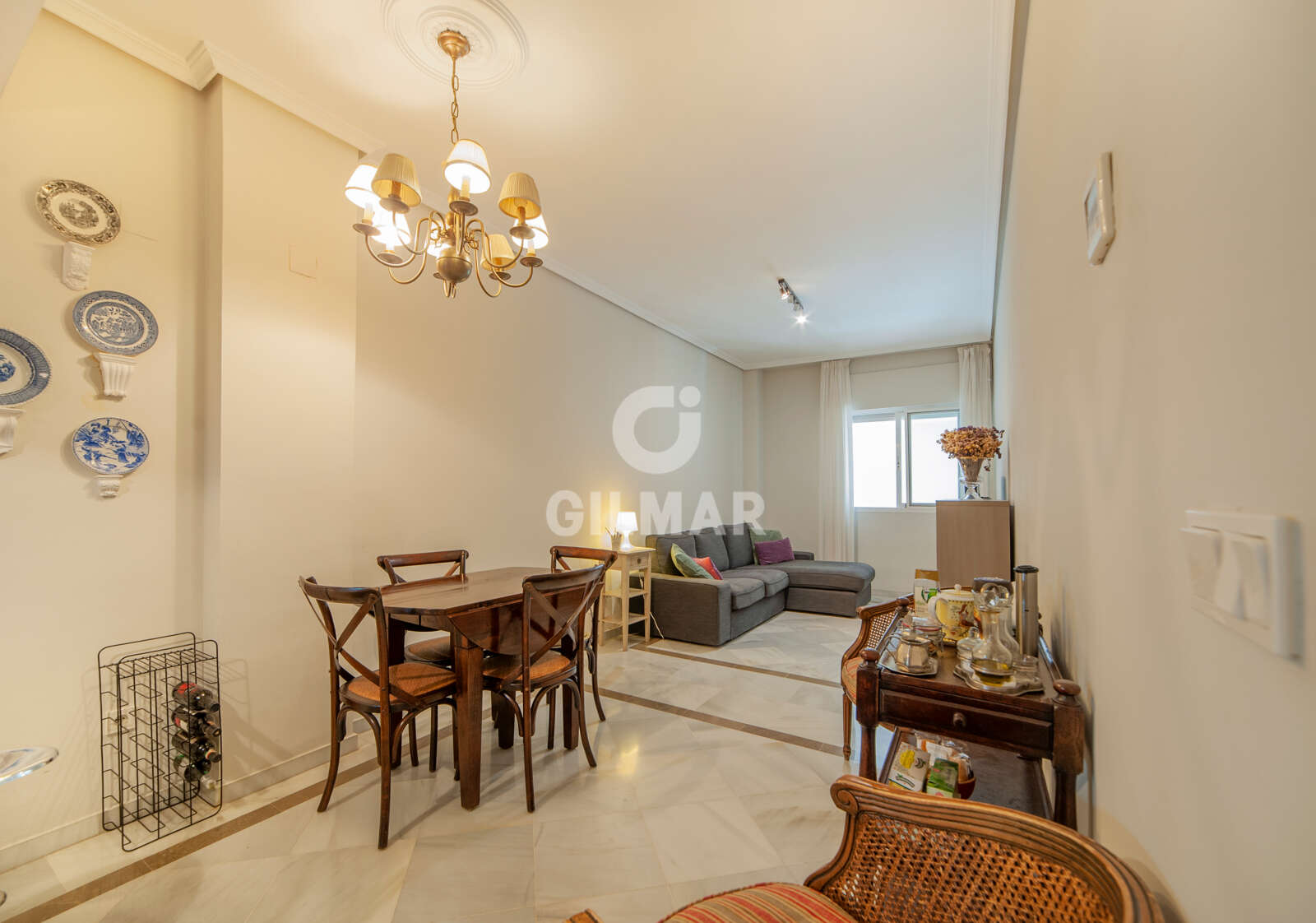 Property slider Gilmar