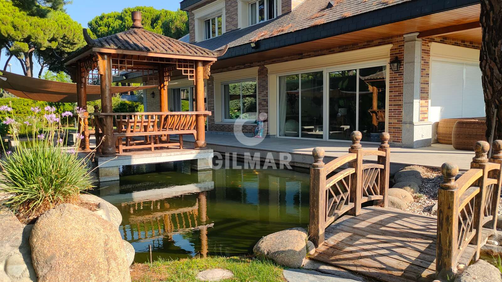 Property slider Gilmar