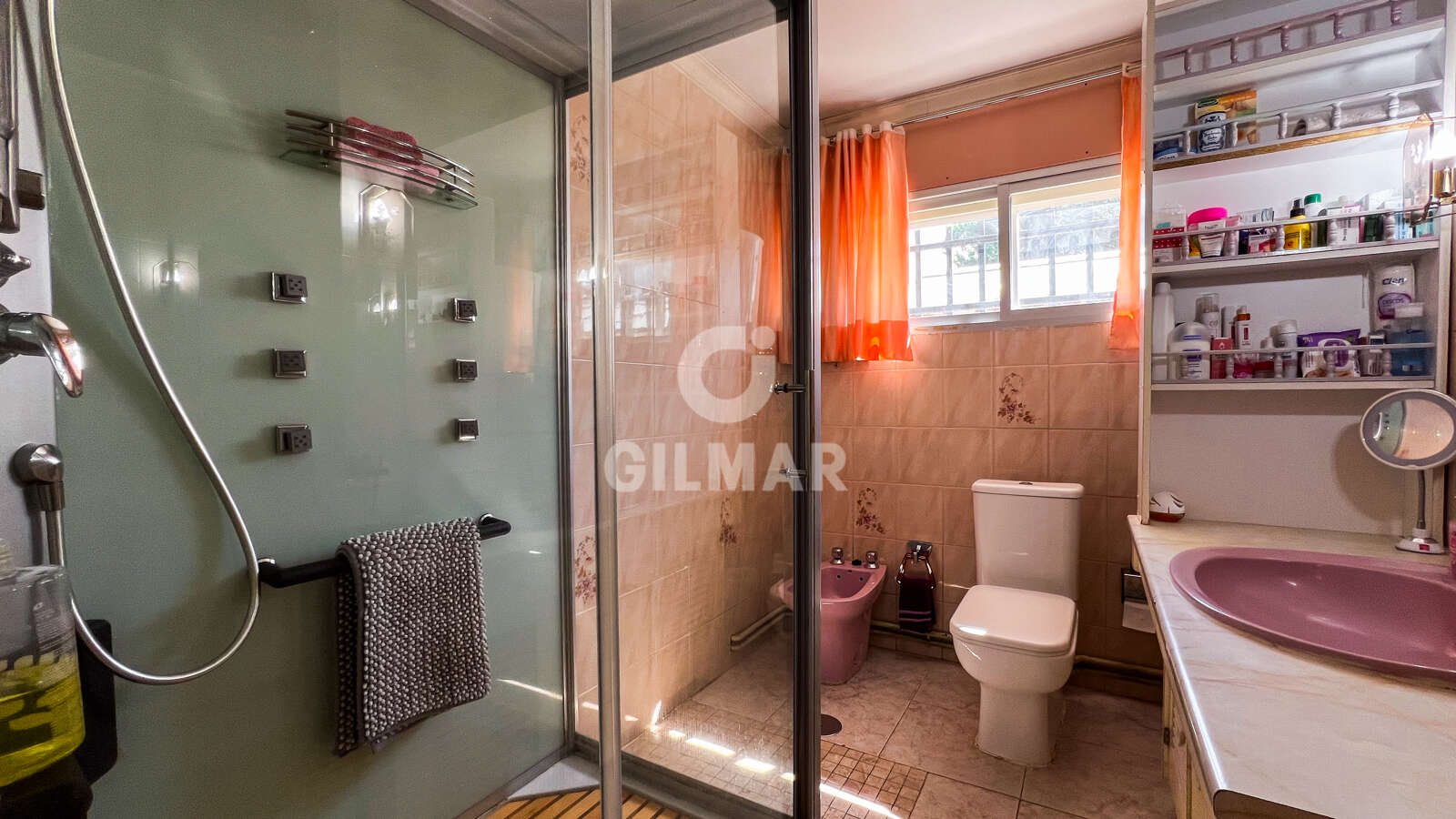 Property slider Gilmar