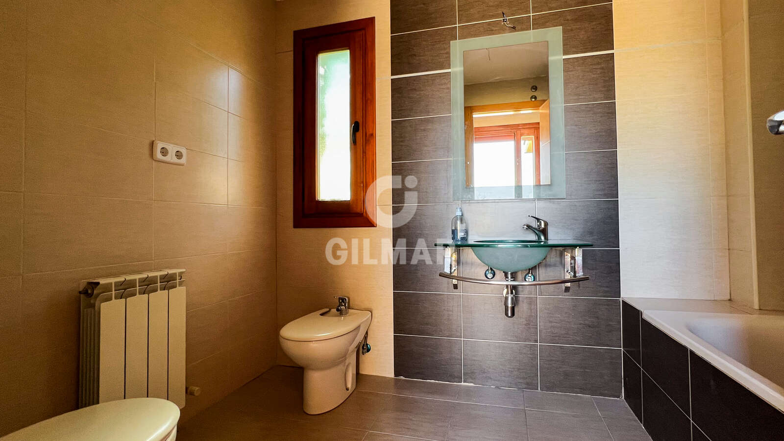 Property slider Gilmar