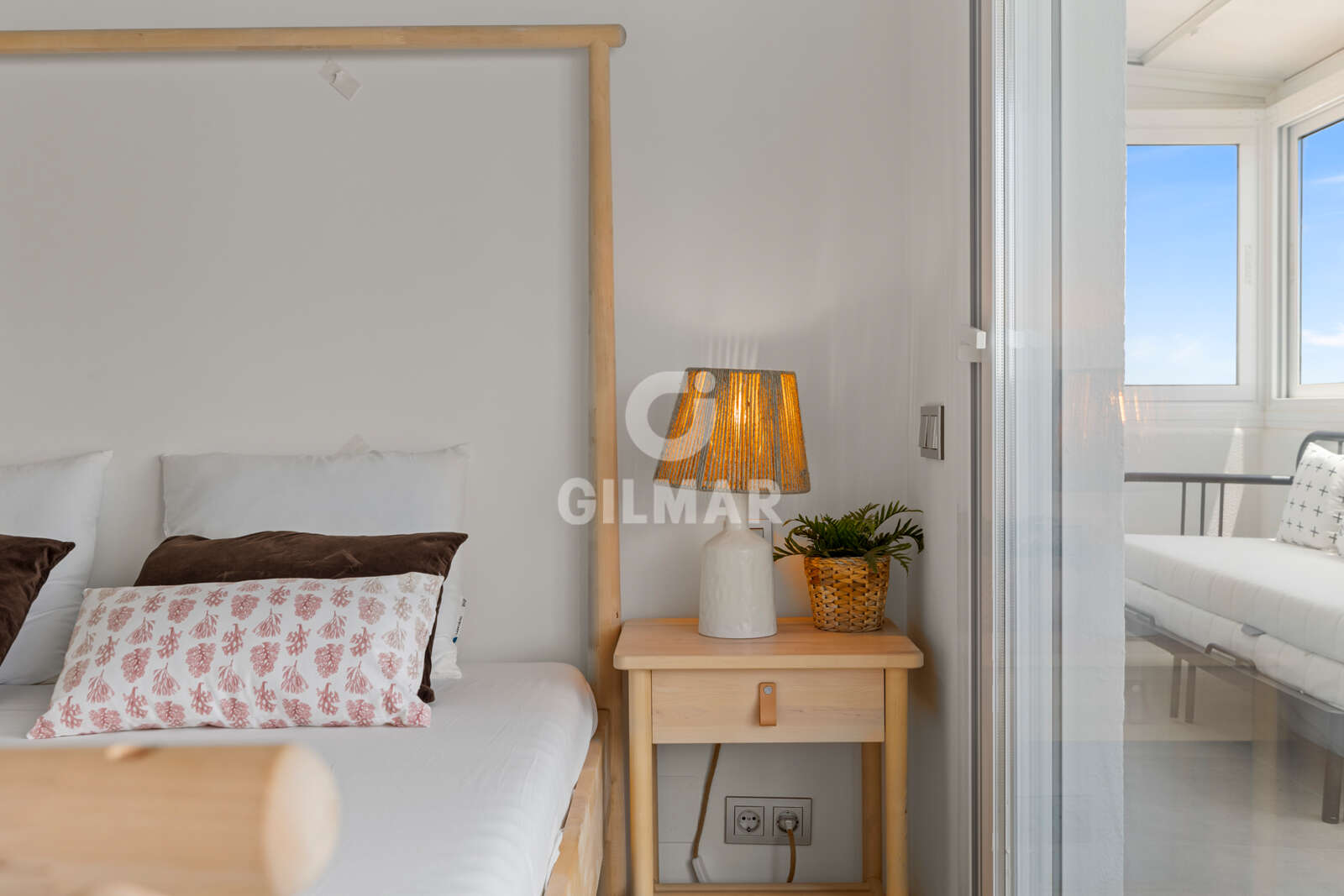 Property slider Gilmar