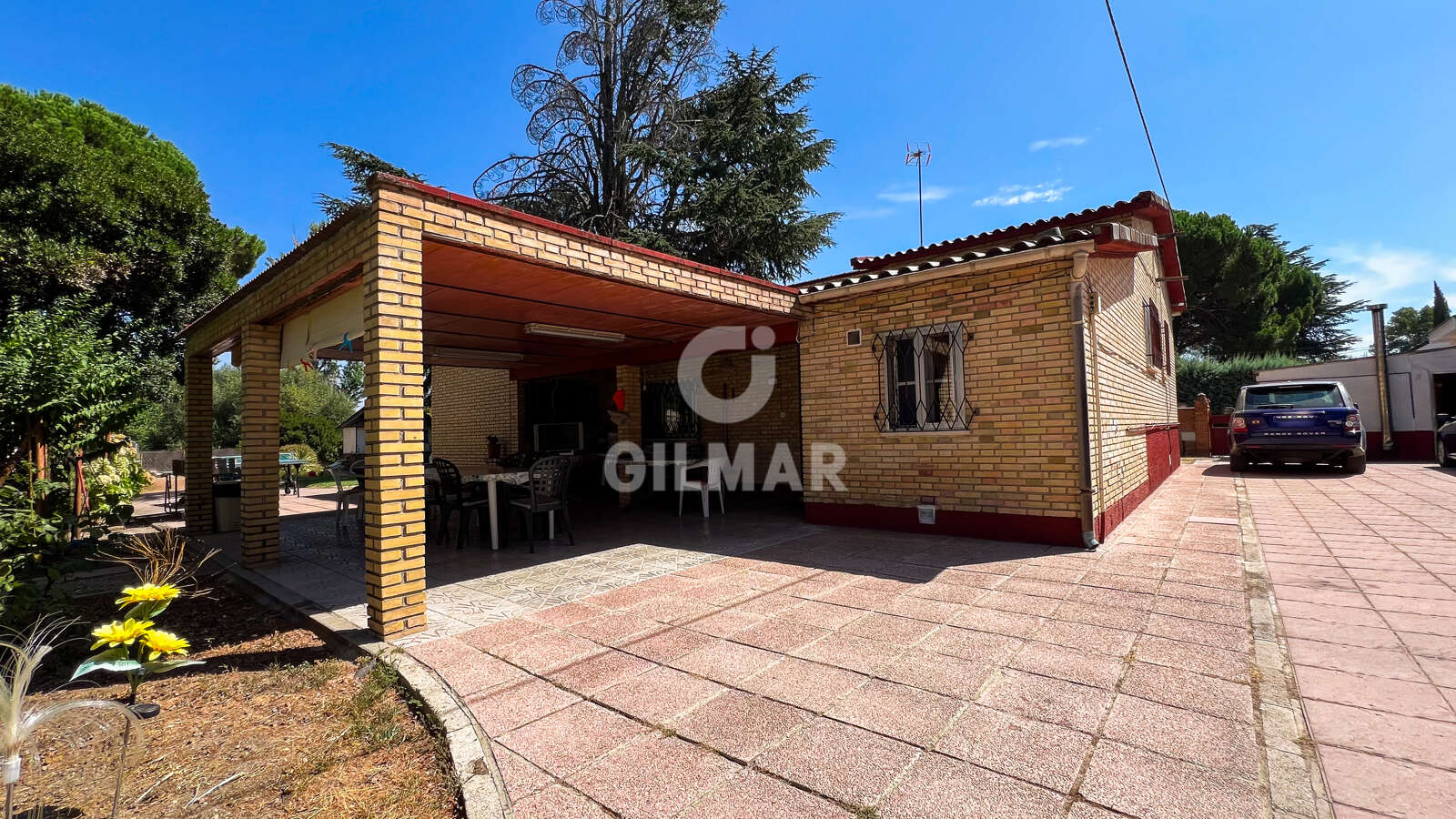 Property slider Gilmar