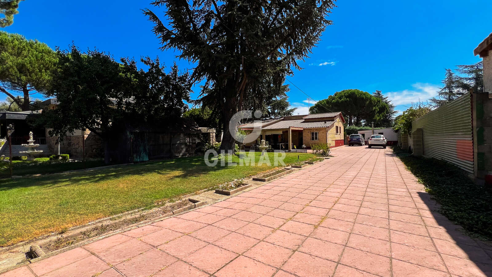 Property slider Gilmar