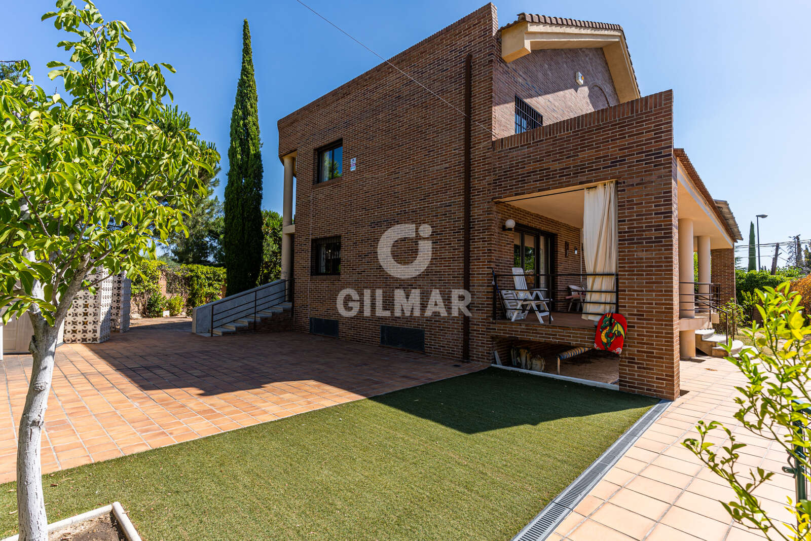 Property slider Gilmar