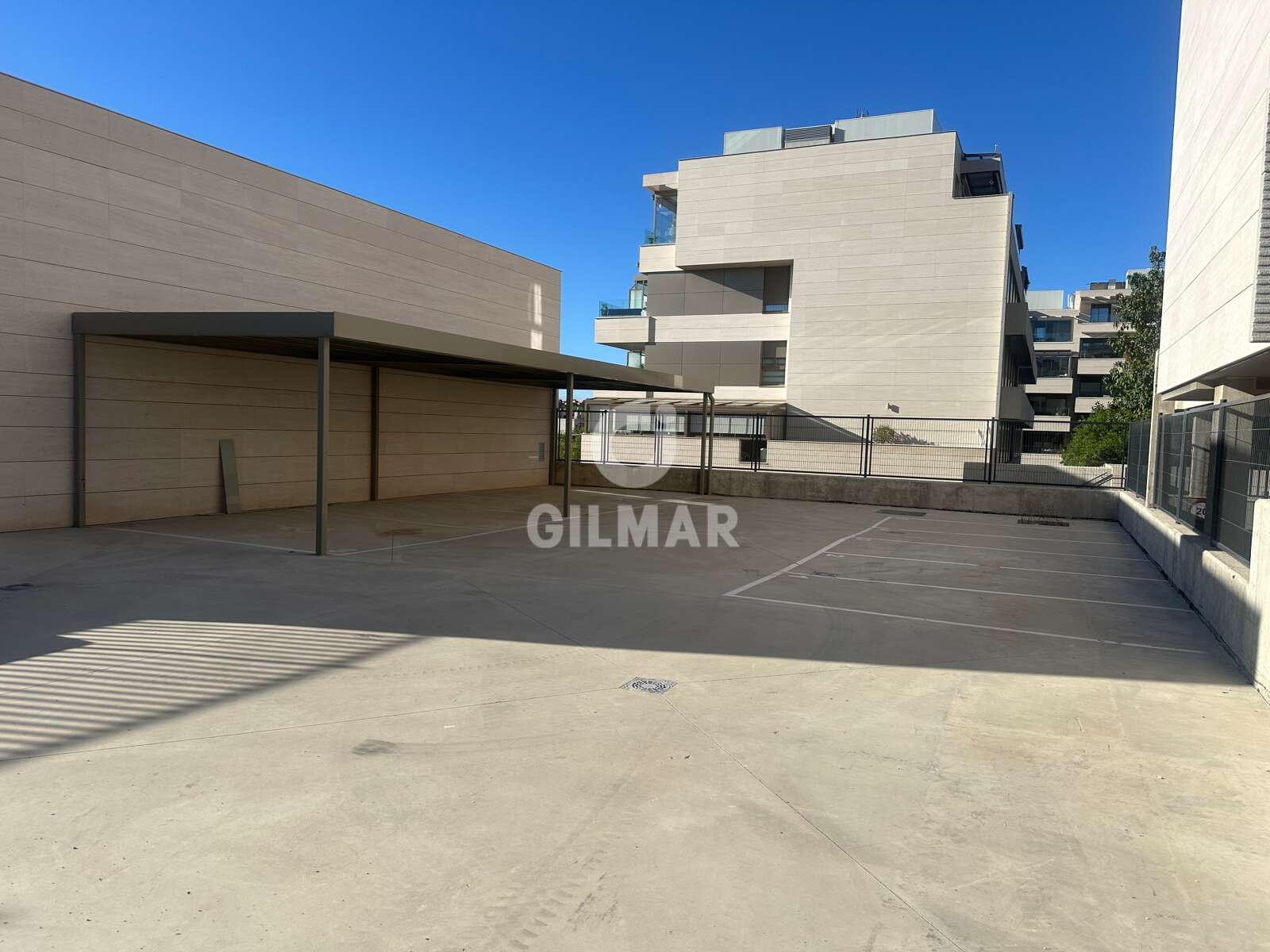 Property slider Gilmar